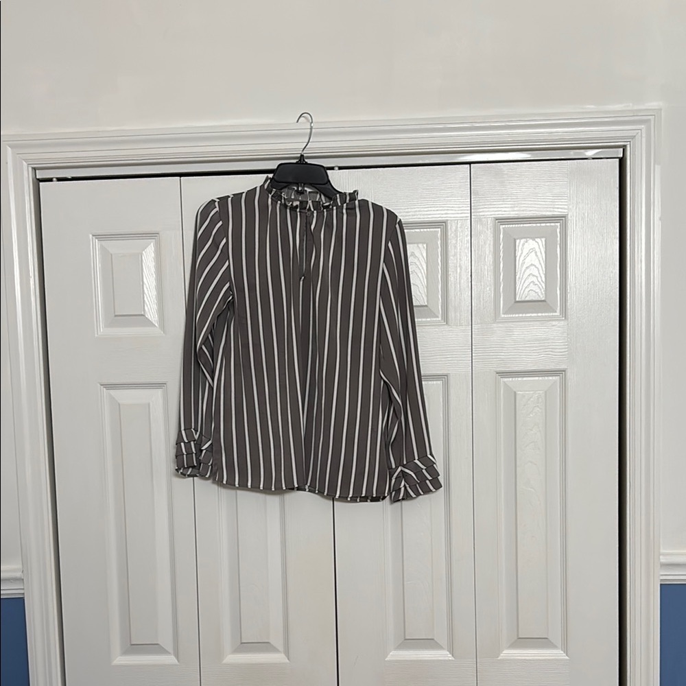 LOFT Black and White Long Sleeve Mandarin Collar Blouse